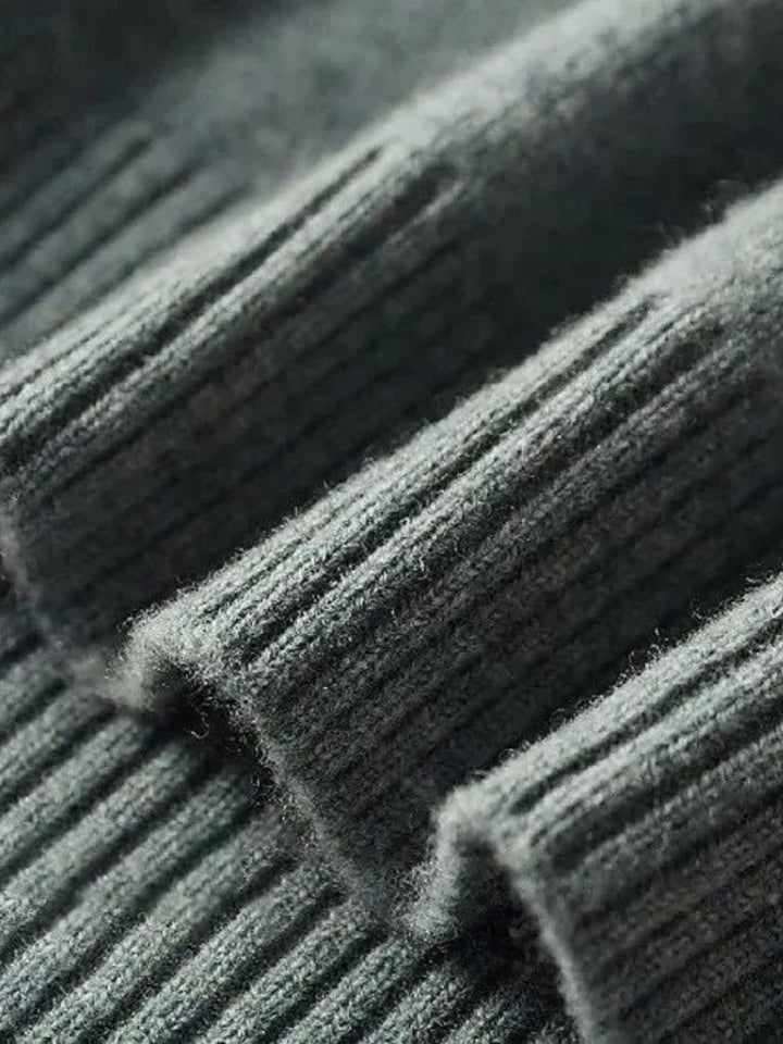 maglia a collo alto in tessuto morbido