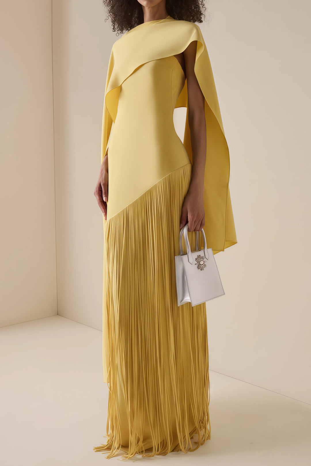 Abito cerimonia raffinato giallo frange
