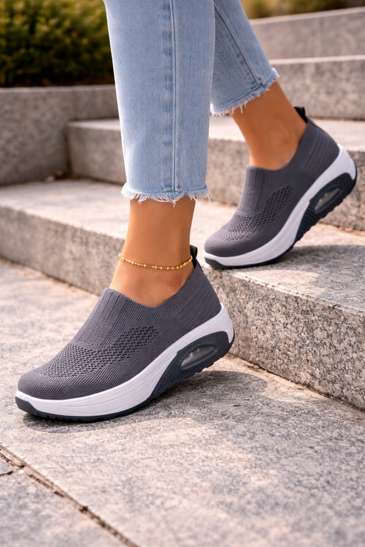 Sneakers Donna Slip-On in Maglia Traspirante