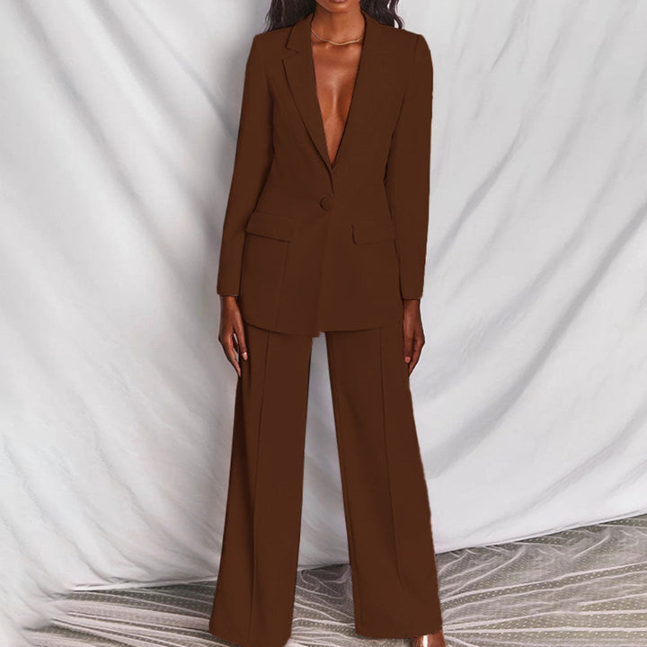 Tailleur Donna Elegante con Blazer Strutturato e Pantalone Dritto