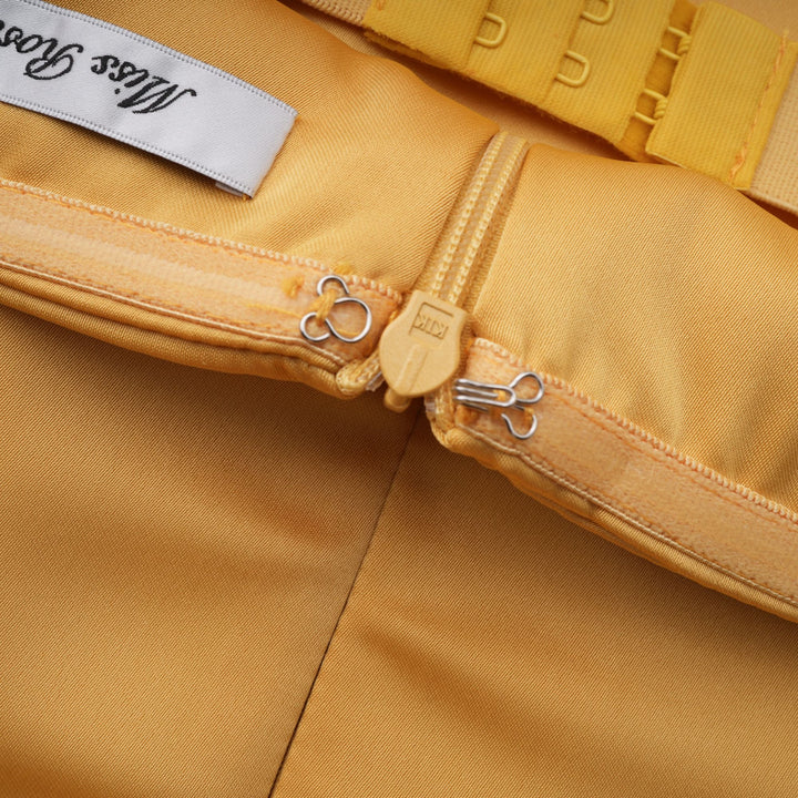 Abito cerimonia raffinato giallo frange