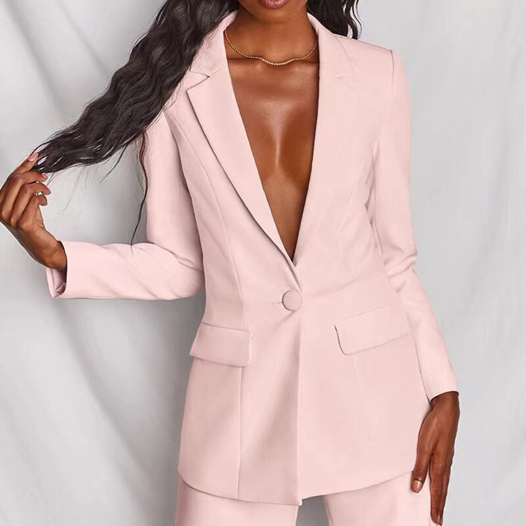 Tailleur Donna Elegante con Blazer Strutturato e Pantalone Dritto
