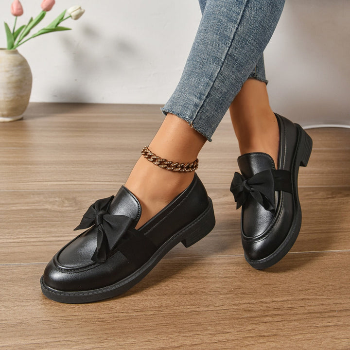 Eleganti Mocassino Donna Vernice con Fiocco Tacco Basso