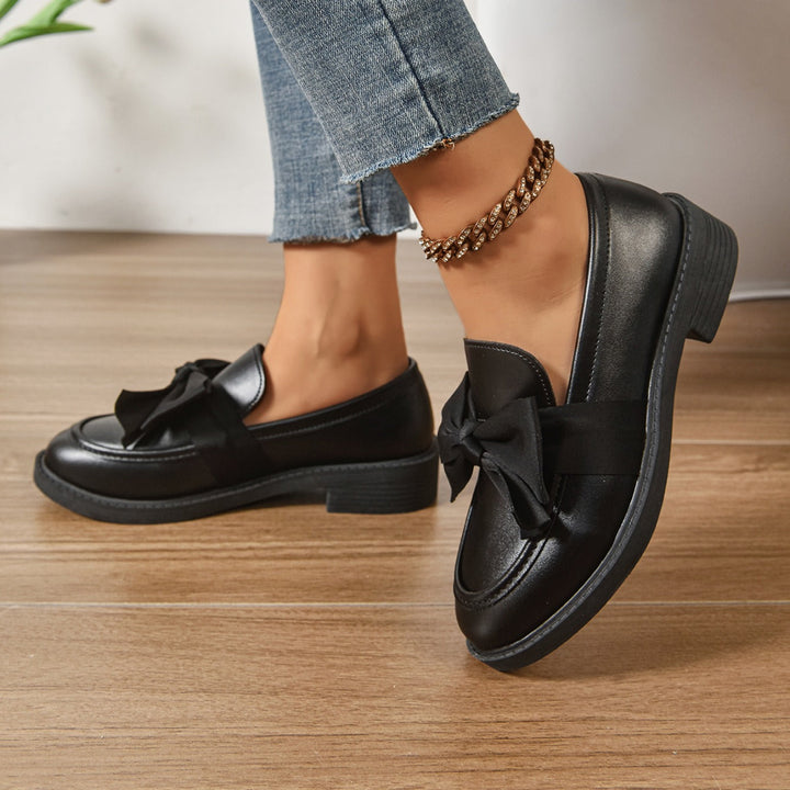 Eleganti Mocassino Donna Vernice con Fiocco Tacco Basso