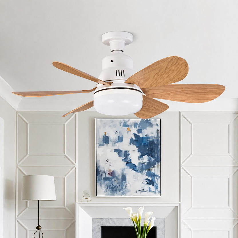 Ventilatore a Soffitto con Pale in Legno – Design Naturale