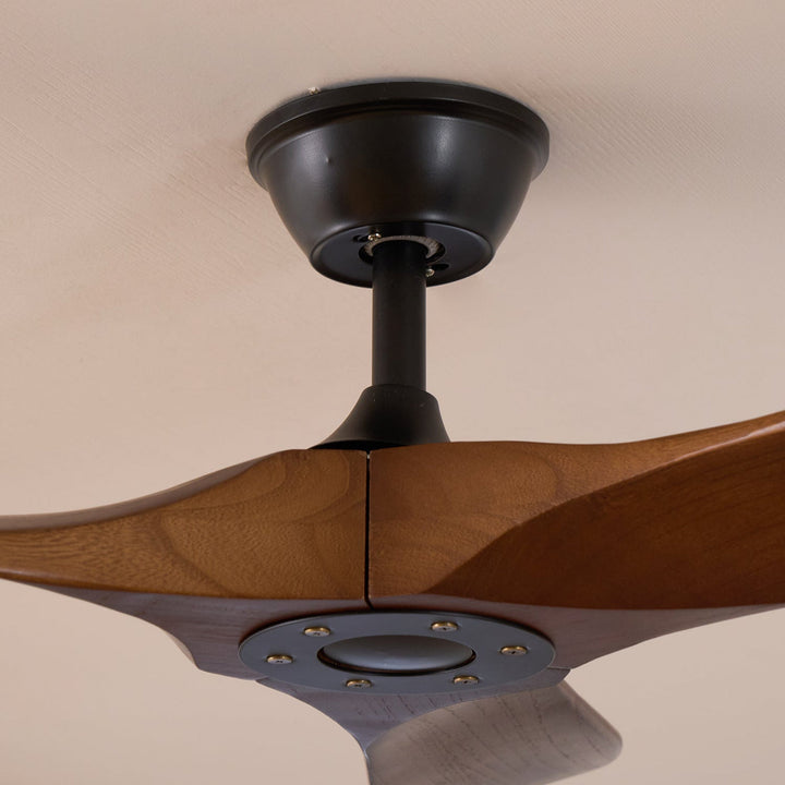 Ventilatore a Soffitto in Legno Finitura Noce – Silenzioso con Telecomando