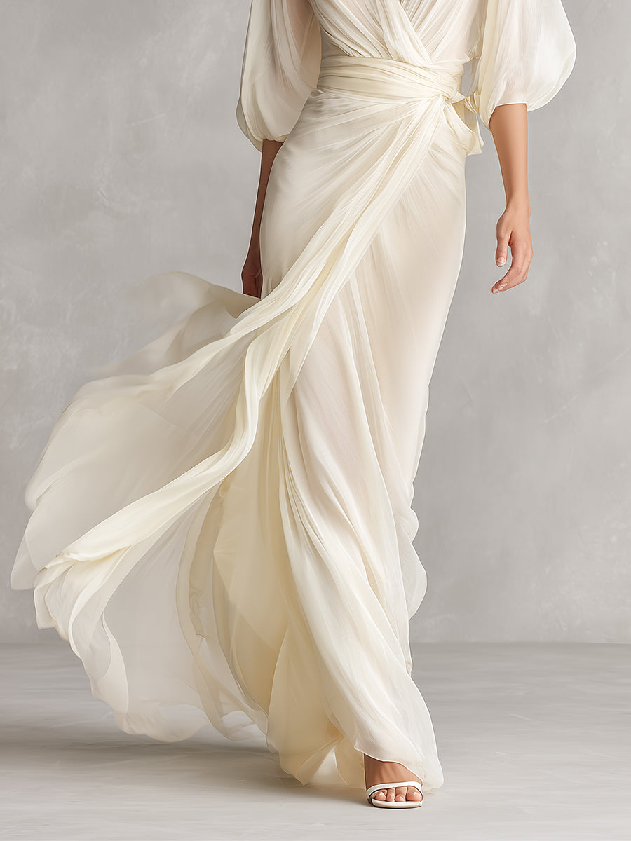 Abito Lungo in Chiffon Avorio con Maniche a Sbuffo e Drappeggio