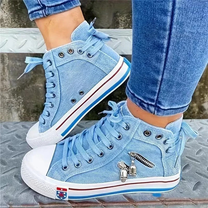 Sneakers Donna in Denim dal Design Urbano