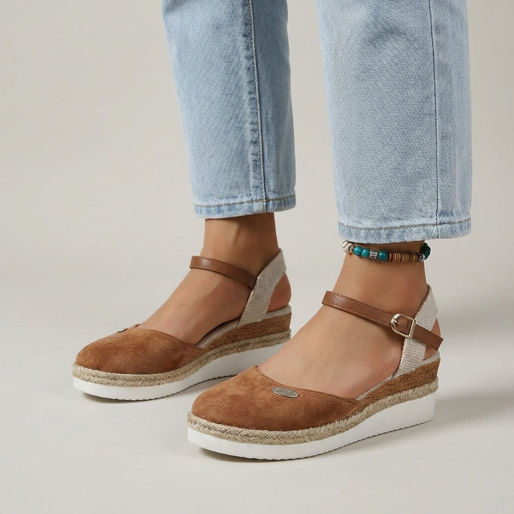 Elegante Espadrillas Lillian Punta Chiusa Plateau