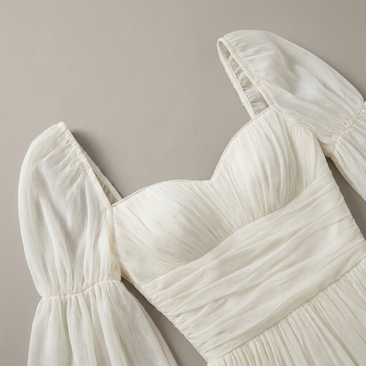 Abito Lungo in Chiffon con Scollo Quadrato e Maniche Lunghe