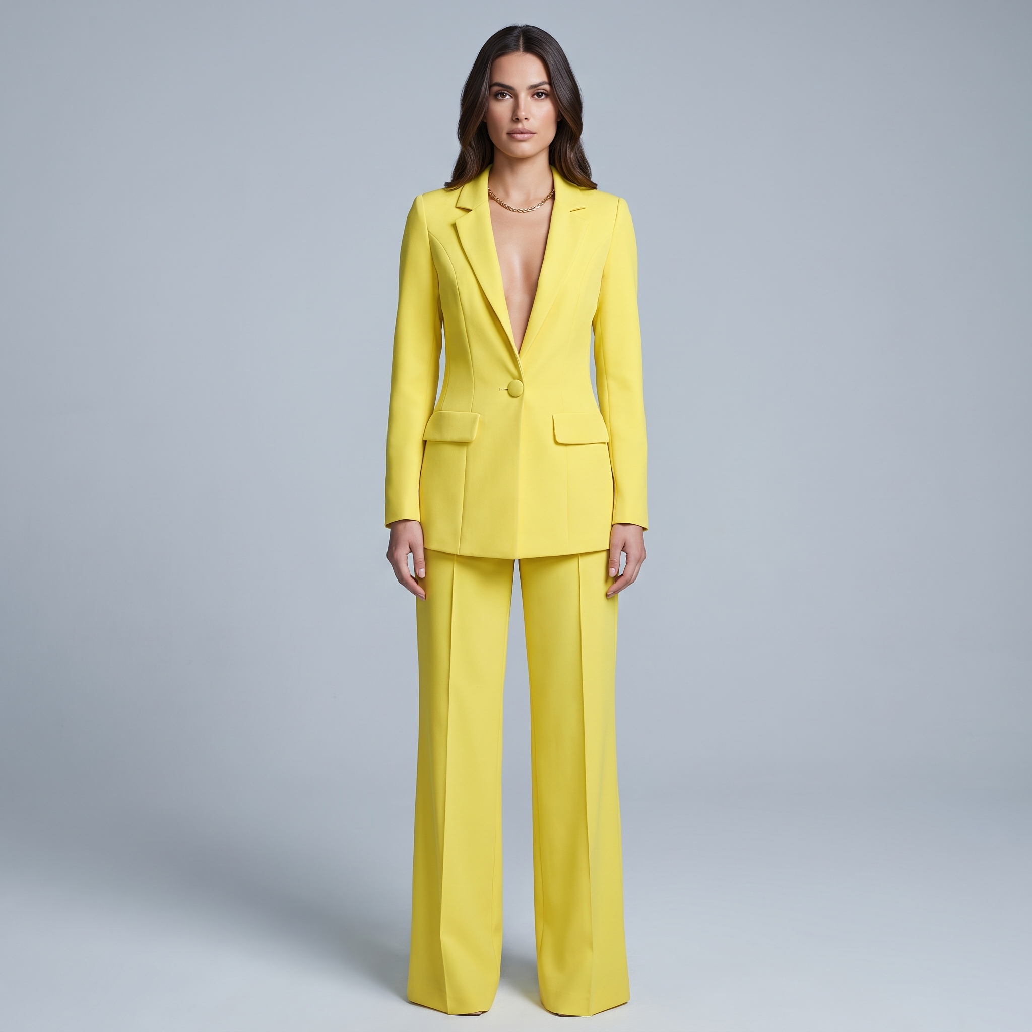 Tailleur Donna Elegante con Blazer Strutturato e Pantalone Dritto