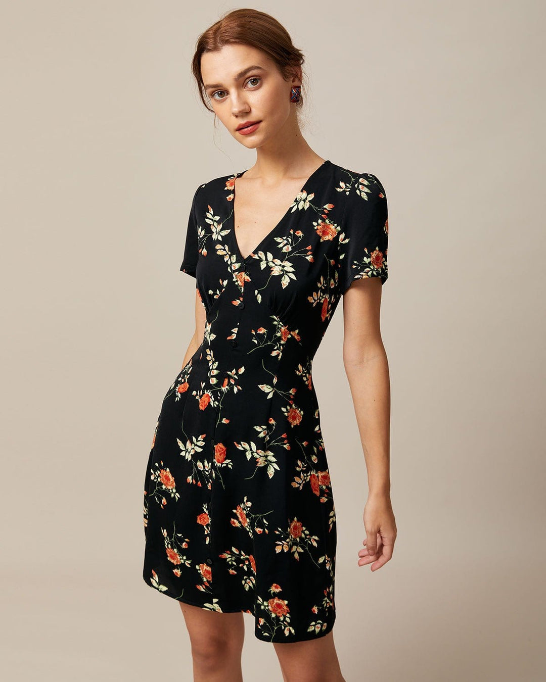 Elegante Abito Mini Floreale Scollo a V Abbottonato Linea A