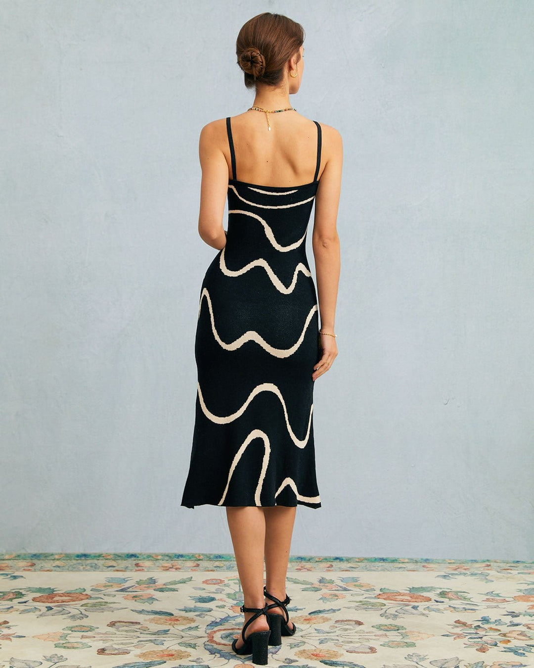 Abito estivo midi in maglia con orlo a sirena The Black Wave