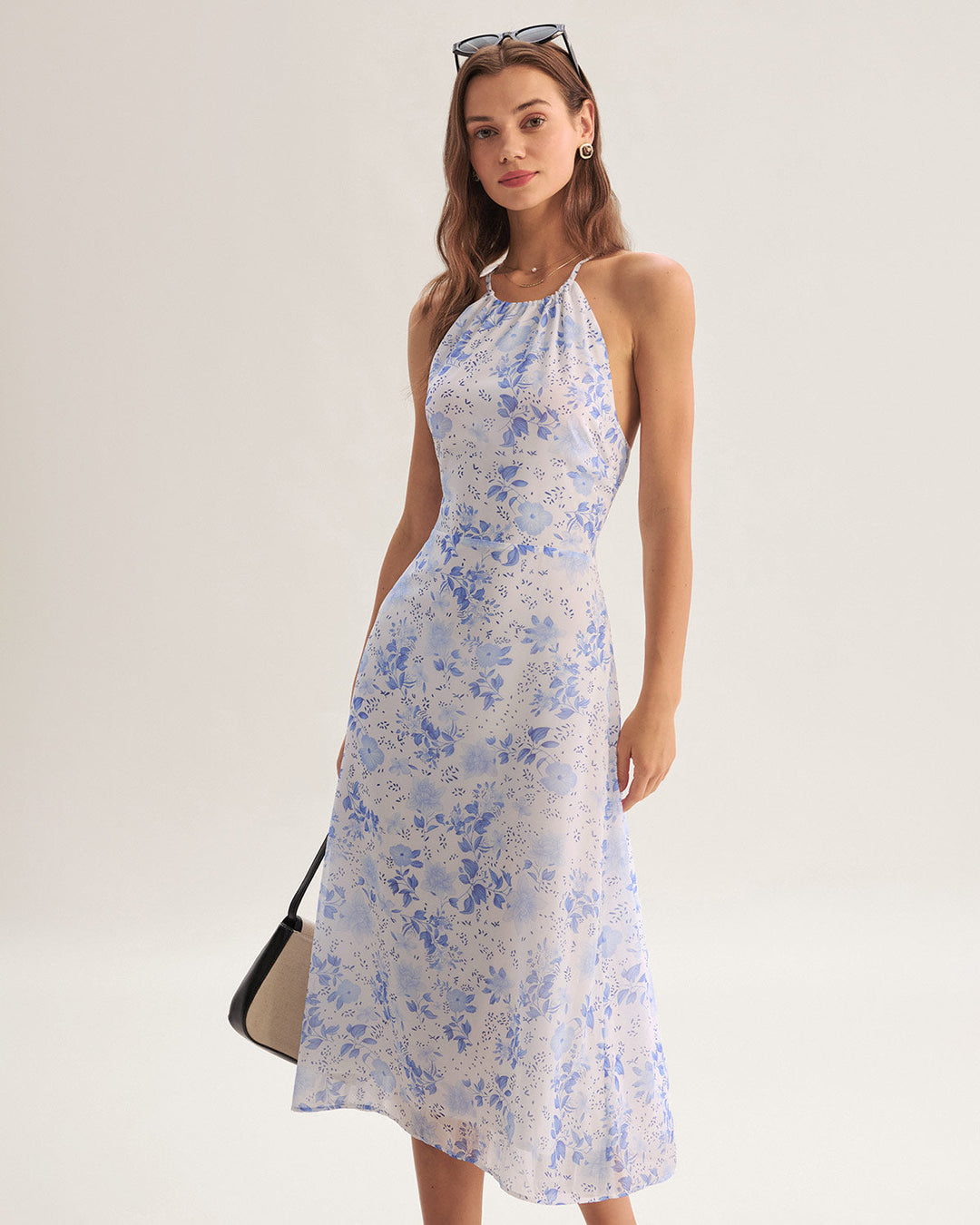 Abito estivo midi floreale blu con scollo all'americana
